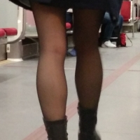 candid legs and feet...._B63702E.jpg