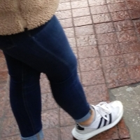 candid legs and feet...._E0F8B1C.jpg