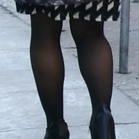 Mix of various candid feet and legs in public Candid legs and feet...._9A16C9E.jpg