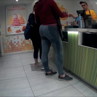 Grey leggings booty