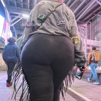 Huge booty ebony