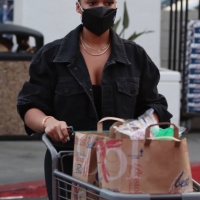 Lori Harvey grocery shopping at Bristol Farms in West Hollywood in leggings 07.jpg