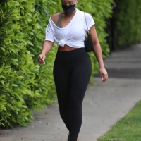 Lori Harvey candid looking sexy in leggings and a sports bra after pilates 04.jpg