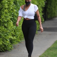 Lori Harvey candid looking sexy in leggings and a sports bra after pilates 24.jpg