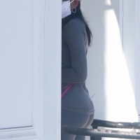 Lori Harvey's booty looking delicious in grey leggings while out grabbing a snack in LA 07.jpg