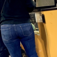Fat booty candid babe in tight jeans Maliropen - Puta creep - 0095fbb8eebc-b016-429_0095.jpg