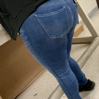 Fat booty candid babe in tight jeans Maliropen - Puta creep - 0044673843d5-6071-45e_0044.jpg
