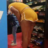 Candid ebony babes in shorts EbChkVPLwAud.mp4-2021-08-12-10h53m59s324.jpg