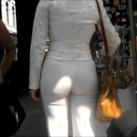 Two sexy candid milfs with nice asses in jeans and pants 2milfs%20-potentes.mp4-2021-08-18-13h24m35s276.jpg