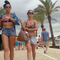 Two sexy candid babes at the beach in bikini tops and shorts bouncy-bikini-tits_102_full_hd.mp4-2021-08-19-16h42m07s203.jpg