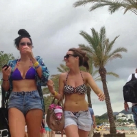 Two sexy candid babes at the beach in bikini tops and shorts bouncy-bikini-tits_102_full_hd.mp4-2021-08-19-16h42m08s264.jpg