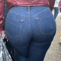 Candid sexy chick with a big booty and vpl in skin tight jeans 2020-09-27 17.52.00.mov-2024-08-20-17h05m47s761.jpg