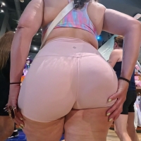 Chunky babe