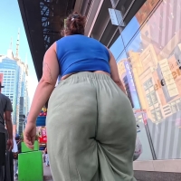 Thick babe
