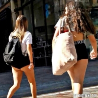 Sexy candid girls in shorts cap_mov_20210725_102757368_000156_59-728x734.jpg