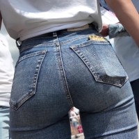 16 minute video of a candid slim redhead babe with a sexy booty and amazing gap in skin tight jeans Apx_elf BGNG 16 12 5960.mp4-2025-08-22-09h05m32s751.jpg