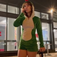 Candid college girl in a Yoshi costume showing some cheeks College Girl as Yoshi.mp4-2025-08-22-12h37m27s802.jpg