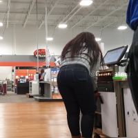 Big black booty in jeans