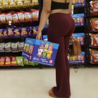 Round ebony booty