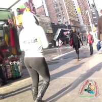 Sexy big booty in leggings