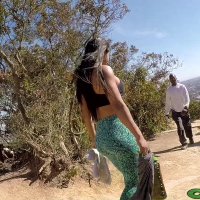 Brazilian booty in leggings