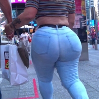 Huge booty in jeans