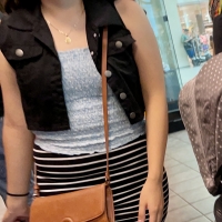Cute candid babe in a little tight striped skirt Maliropen - Puta creep - 00072ebabd92-7700-4ce_0007.jpg