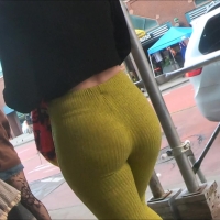 thick pawg in cabbage green pants -  music.mp4-2022-08-25-18h01m38s248.jpg