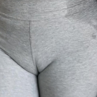 Sexy candid big booty milf in s...