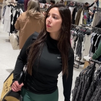 Candid brunette beauty with a sexy big juicy booty in green leggings Juicy Green TIGHTS.mp4-2025-08-27-09h01m59s517.jpg