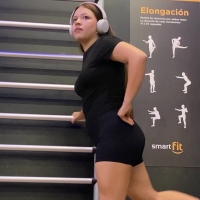 Latina stretching