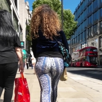 Patterned jiggle