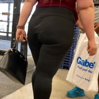 Thick Latina milf