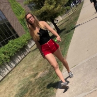 College blonde in red