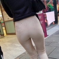 Beige gazelle