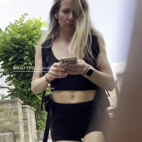 Jiggly ass hiker