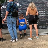 Interaction with a candid sexy festival babe with a nice ass in tight blue biker shorts vlcsnap-2022-09-11-21h30m09s742.jpg