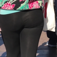 See through leggings booty