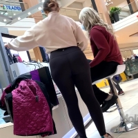 Mall employee Lulu booty