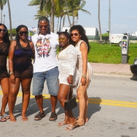Non candid black girls in bikinis 123865869@N06_49946697647_sun DSC00150.jpg