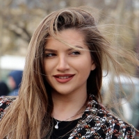 candidstreet_32087475167_Candid portrait ; Beautiful and classy blonde girl 2.jpg