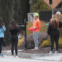 JoJo Siwa greets her fans outside her home 09.jpg