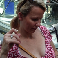 Sexy blonde milf showing her cleavage recorded for 7 minutes (full video) Earrings7min.mp4-2022-09-16-11h18m59s061.jpg