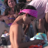 Compilation of hot candid topless beach girls with their tits out topless-beach-compilation-vol-71_4k.mp4-2022-09-17-17h05m36s502.jpg