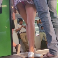 Quick clip of a candid girl in a skirt getting on the subway showing her pink panties and cheeks A587.mp4-2022-09-19-15h15m33s362.jpg