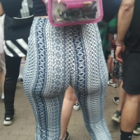 Flared concert booty