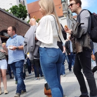 Cute ass candid blonde babe with an incredible booty in tight jeans 2019_06_LKSS.mp4-2022-09-22-07h26m03s332.jpg