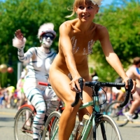 Fremont Solstice Parade 2013 sexy hand print girl nude bike riding 08_22.jpg