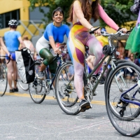 Sexy girls of Fremont Solstice Parade 2017 (part 1) 002_130.jpg