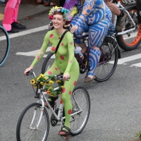 Sexy girls of Fremont Solstice Parade 2017 (part 1) 083_130.jpg